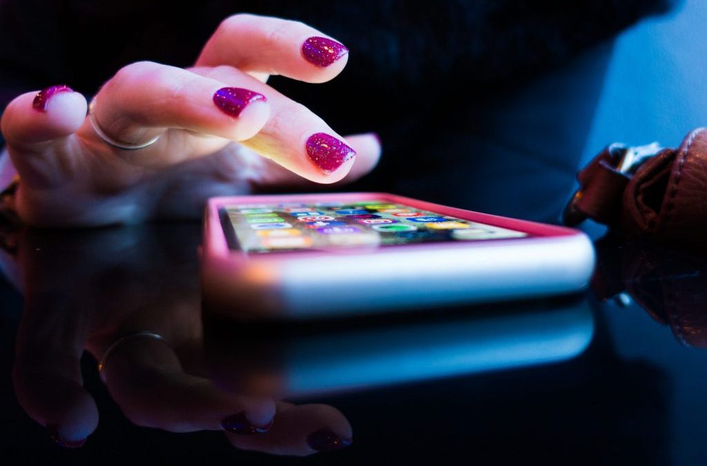 5 Simple Ways to Protect Yourself From Cell Phone Radiation